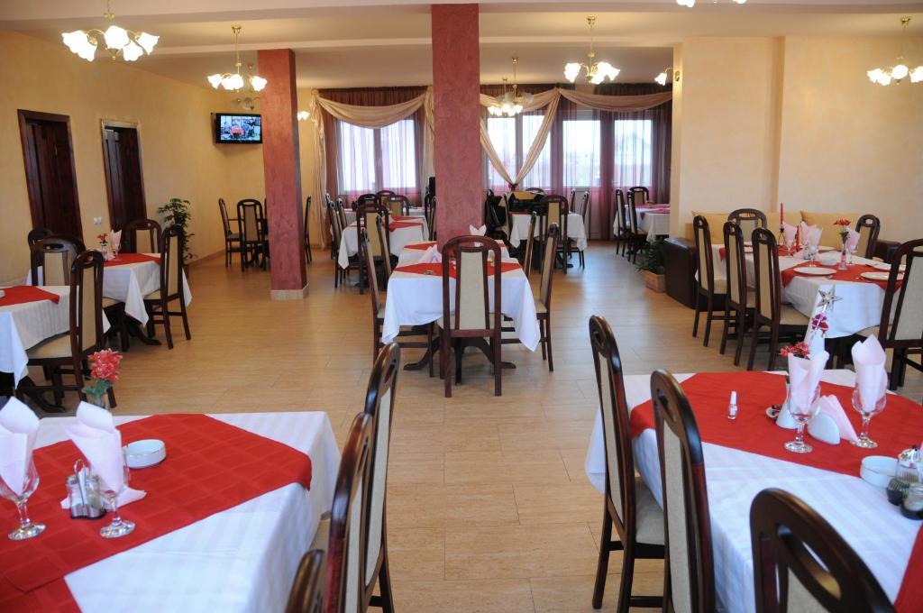 Pension Rozeclas Oradea Luaran gambar