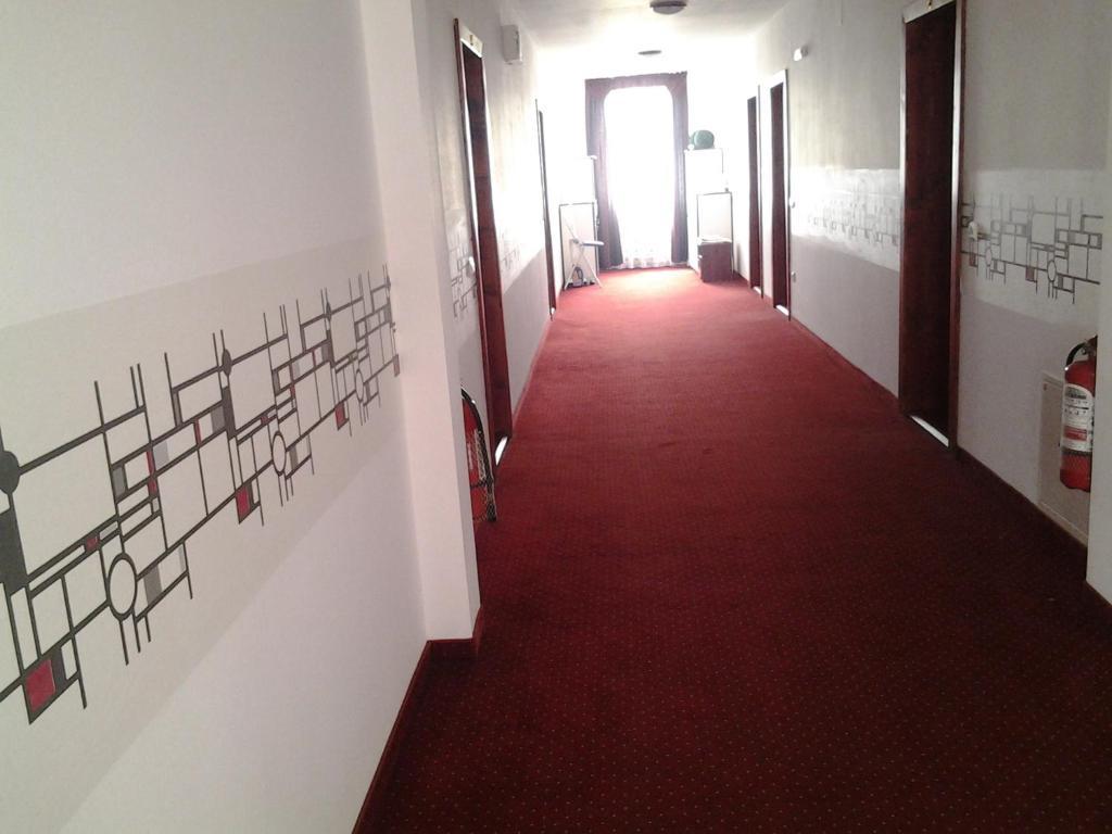 Pension Rozeclas Oradea Luaran gambar